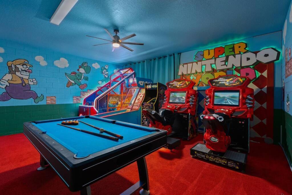 Family Fun Retreat Themed Rooms Free Arcade Pool Davenport Extérieur photo